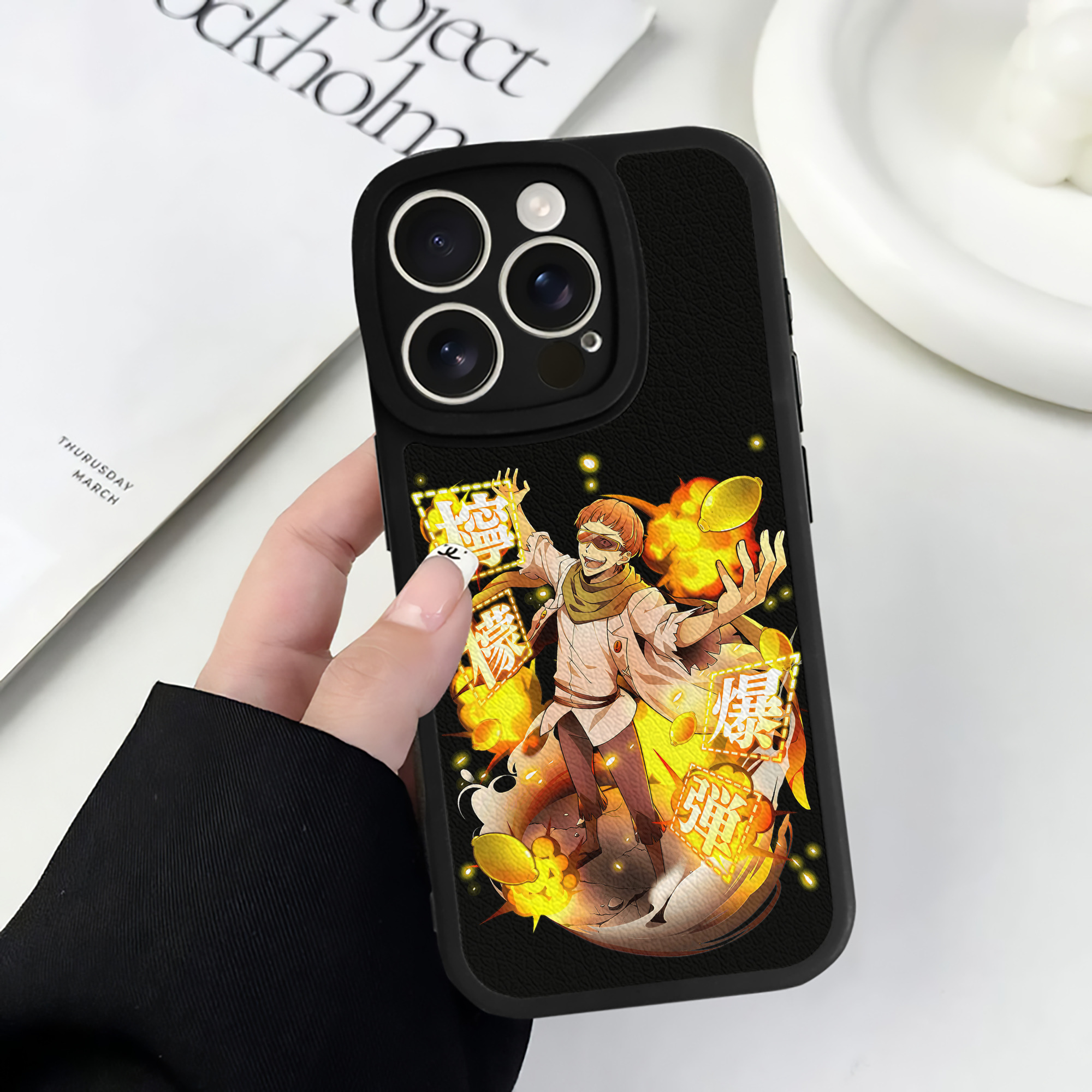 （画像用） 文豪ストレイドッグス Bungo Stray Dogs 【iPhone 16シリーズ対応】シリコンスマホケース（レザー調） 材質：シリコン